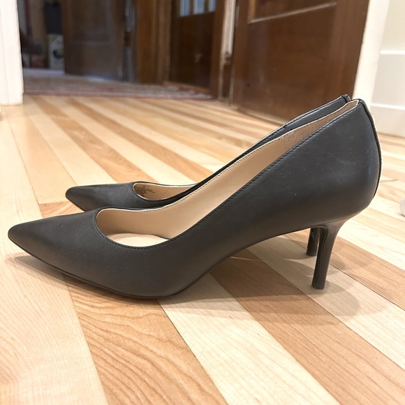 NWOT- Ralph Lauren Lanette pumps size 8 - Picture 1 of 4